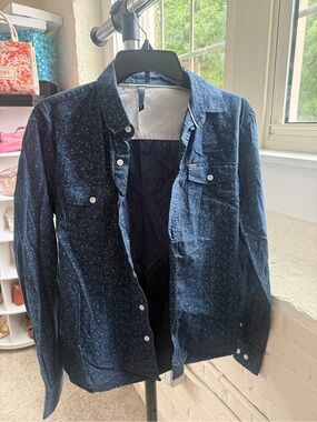 Navy Blue Patterned Button-Up Shirt